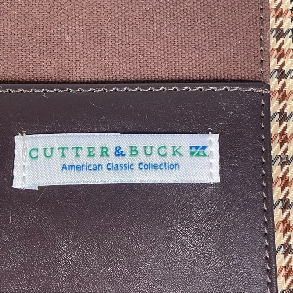 Cutter & Buck American Classic Leather Tri Fold Executive Portfolio Padfolio